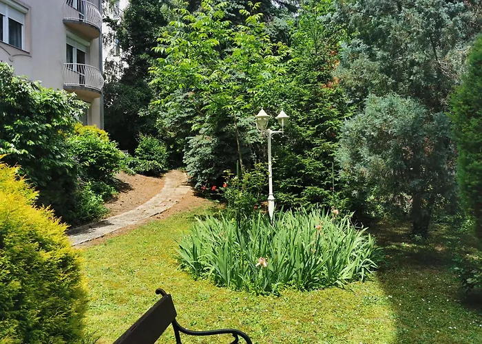 アパート Relax Liftes